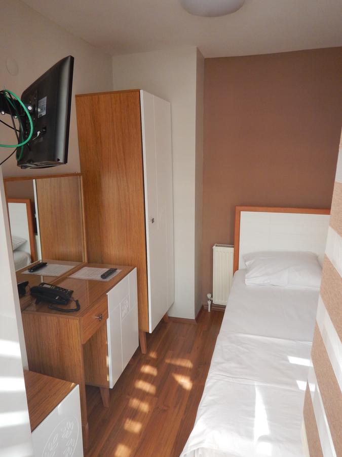 Ipek Hotel Balıkesir Exteriör bild
