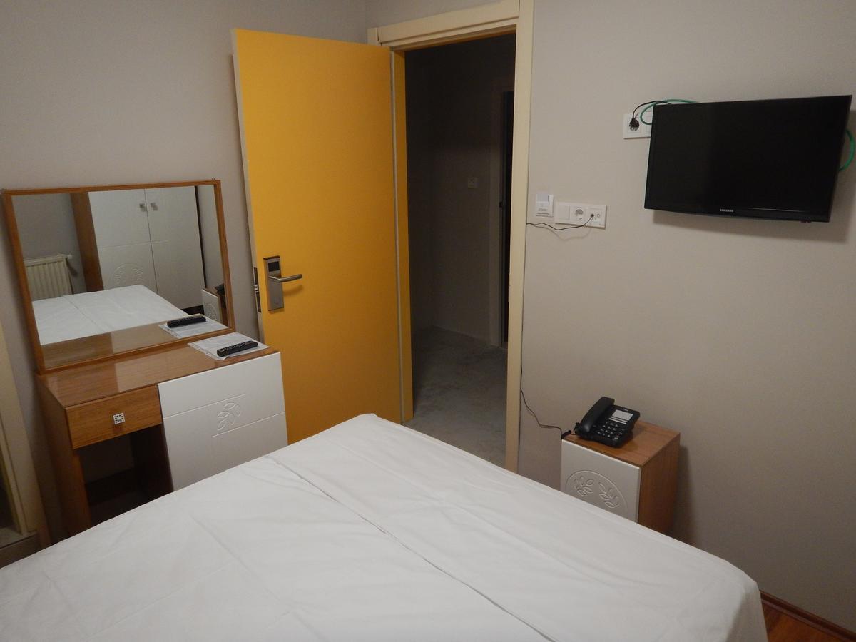 Ipek Hotel Balıkesir Exteriör bild